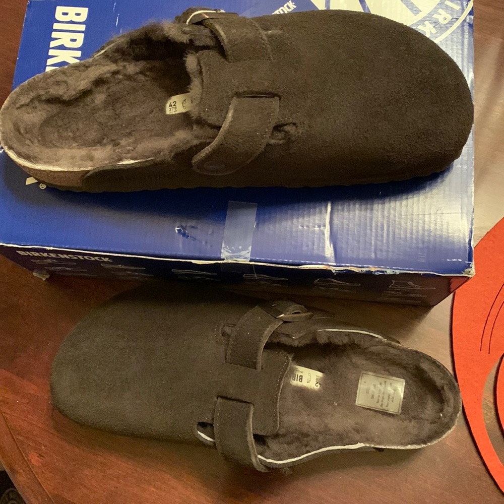 Birkenstock’s Boston VL/Shearling Mocca